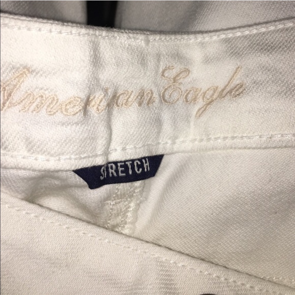 Aeo whitewash low rise studded pocket jean